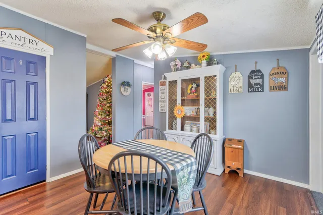 $190,000 | 602 South Mill Street, Owensville, IN 47665