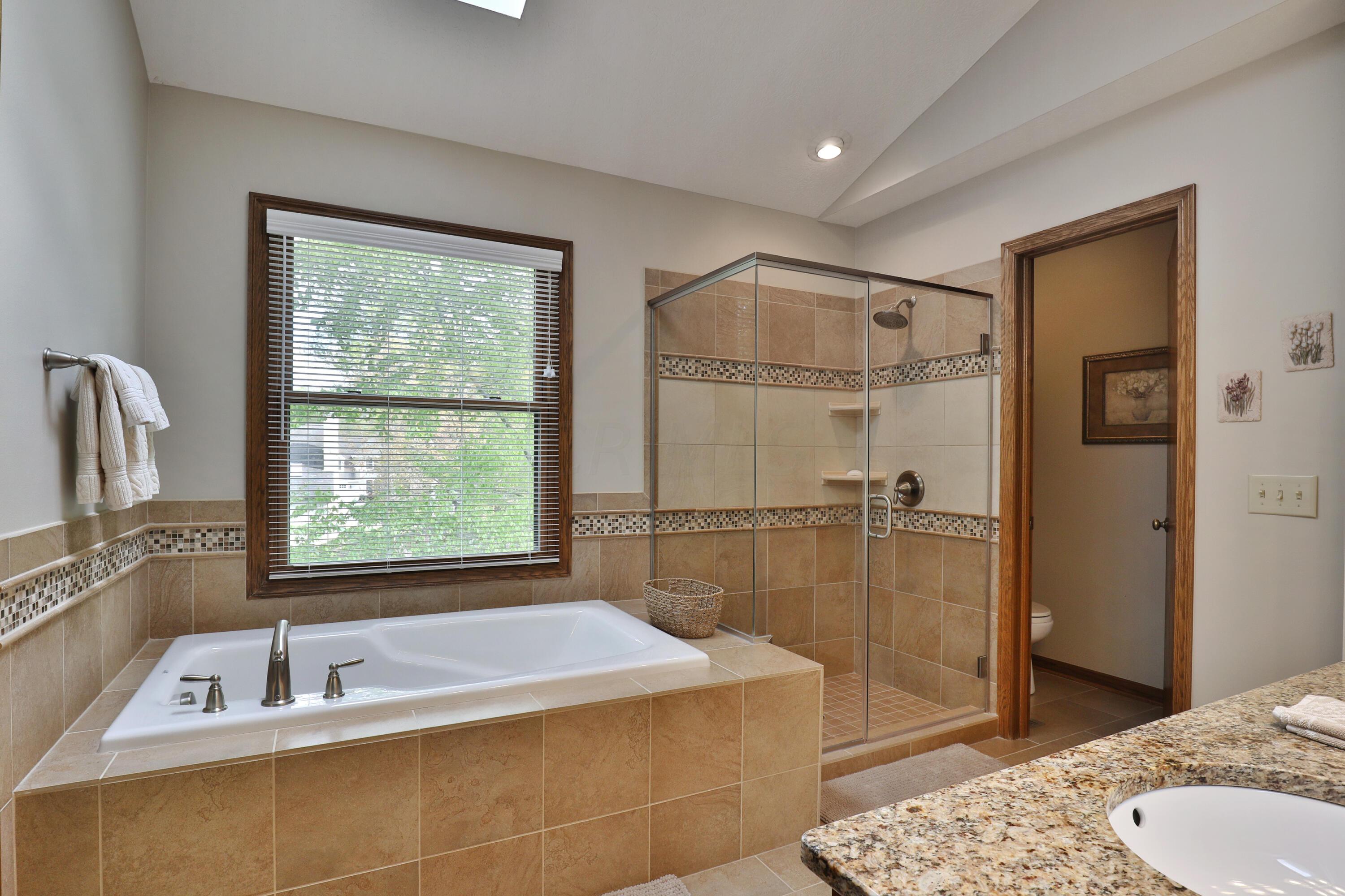 930 Riva Ridge Boulevard Columbus, OH 43230 - Photo 29 of 52 a930-RivaRidge-36