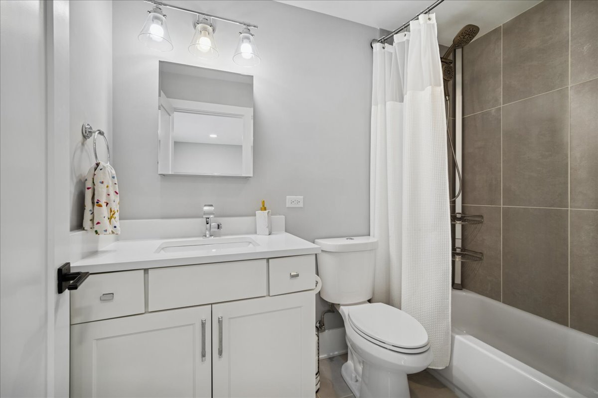 1443 Church Street Northbrook, IL 60062 - Photo 21 of 36