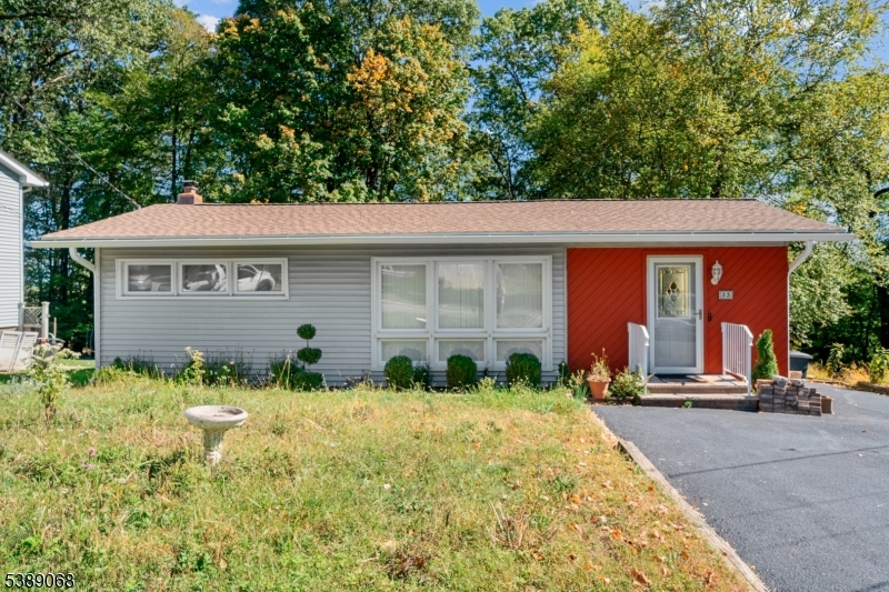 front view of house with a yard