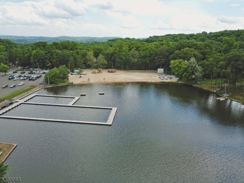 53 White Meadow Road Rockaway, NJ 07866 - Photo 33 of 40 an aerial view of residential houses with outdoor space and river