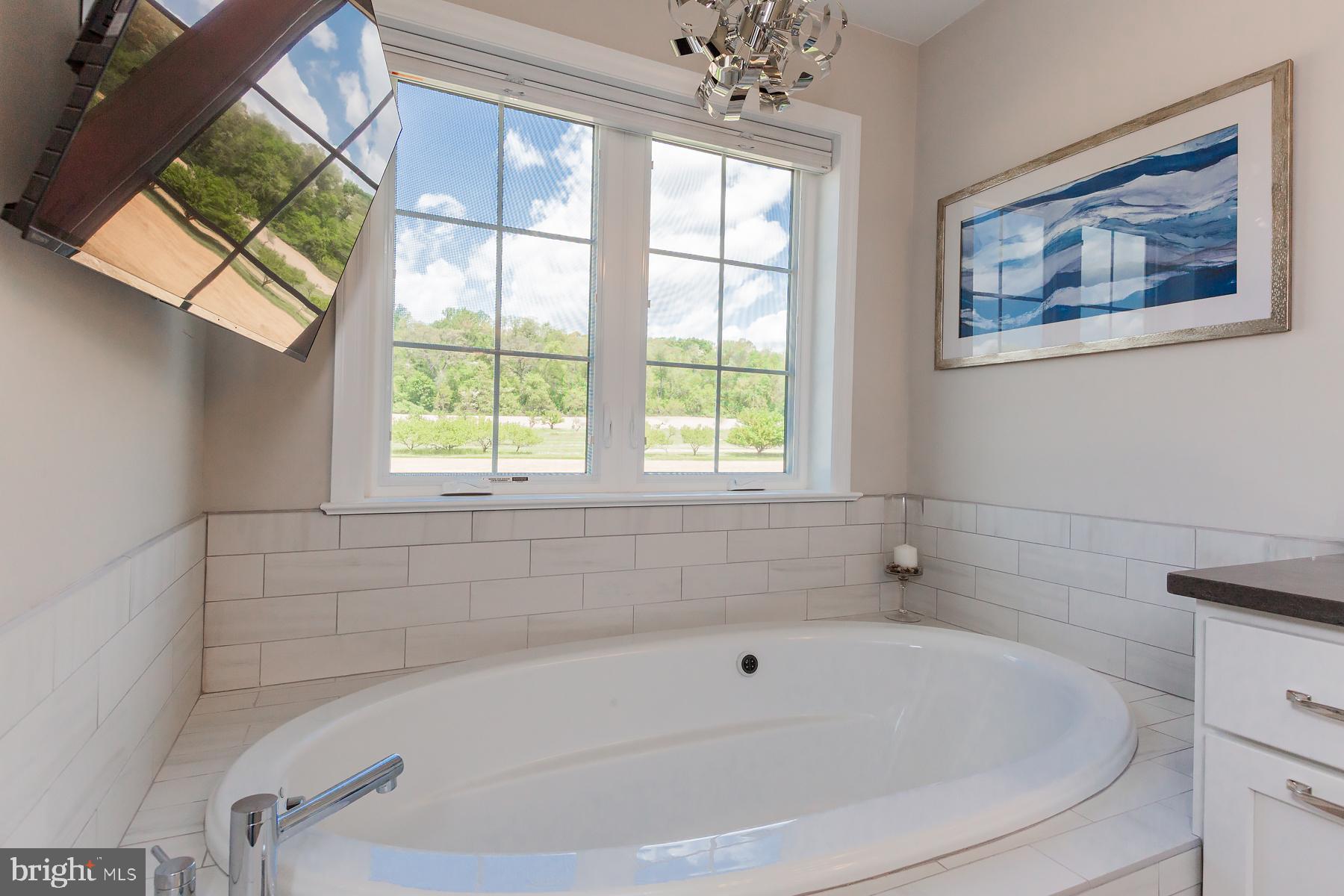 425 East Delp Road Lancaster, PA 17601 - Photo 63 of 109