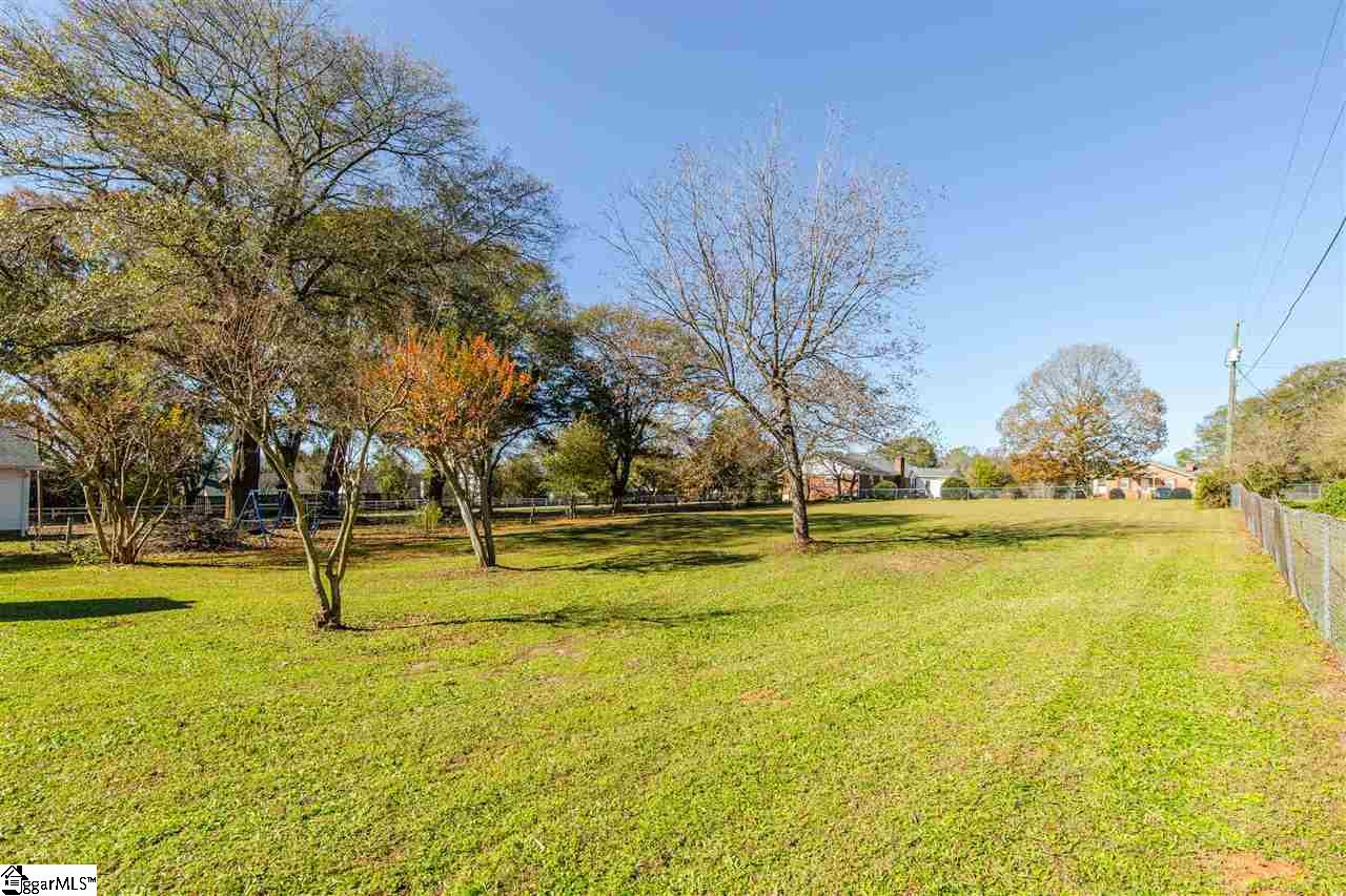 518 Longview Terrace Greer, SC 29650 - Photo 11 of 34 Gallery Image 11