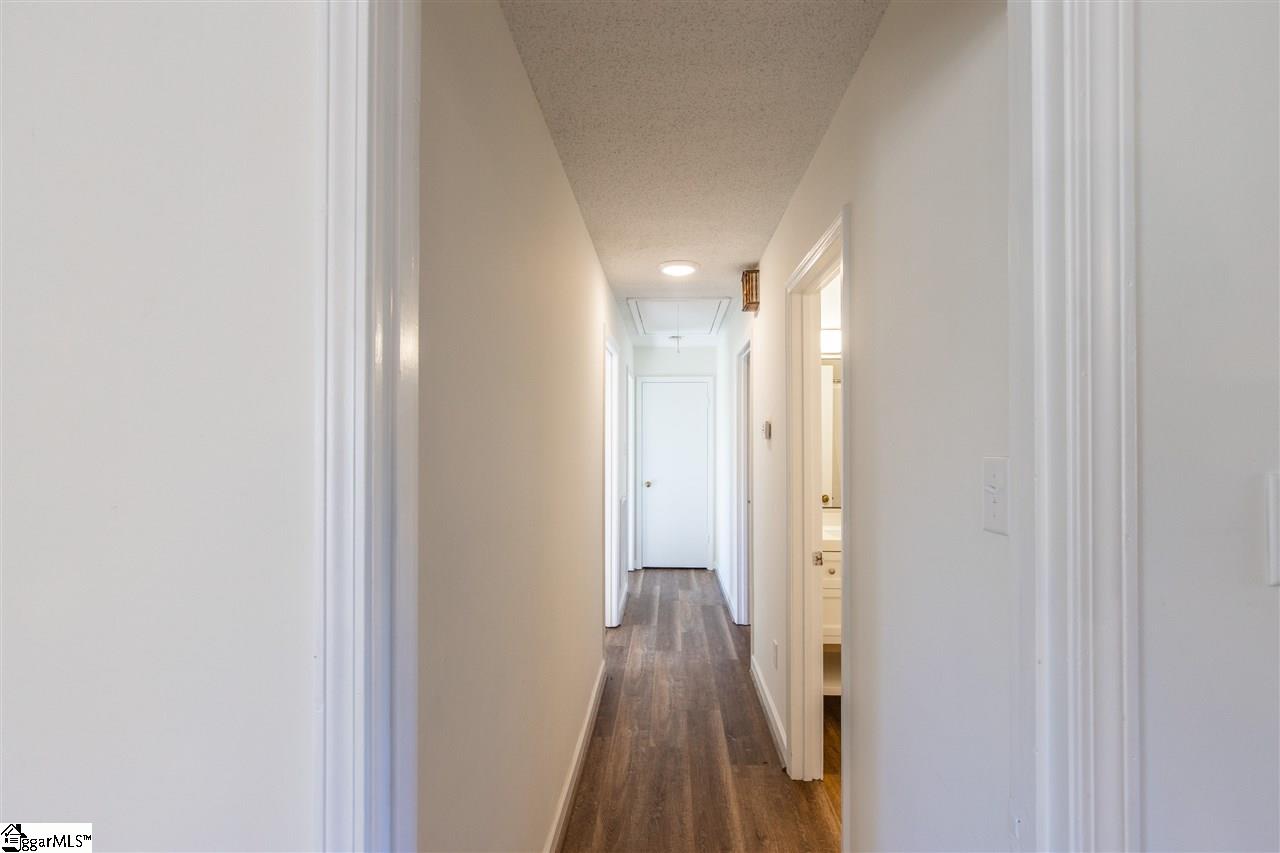 518 Longview Terrace Greer, SC 29650 - Photo 17 of 34 Gallery Image 17