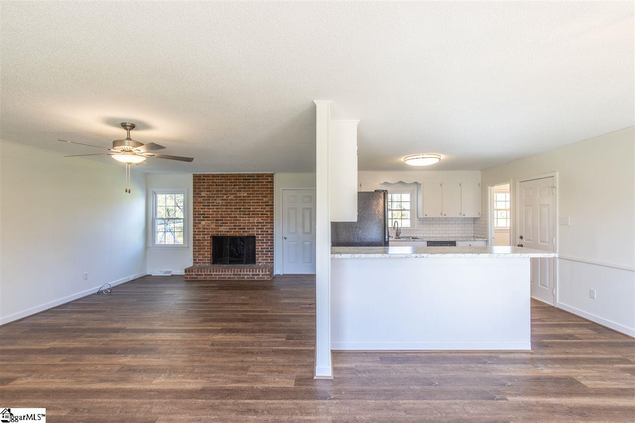 518 Longview Terrace Greer, SC 29650 - Photo 24 of 34 Gallery Image 24