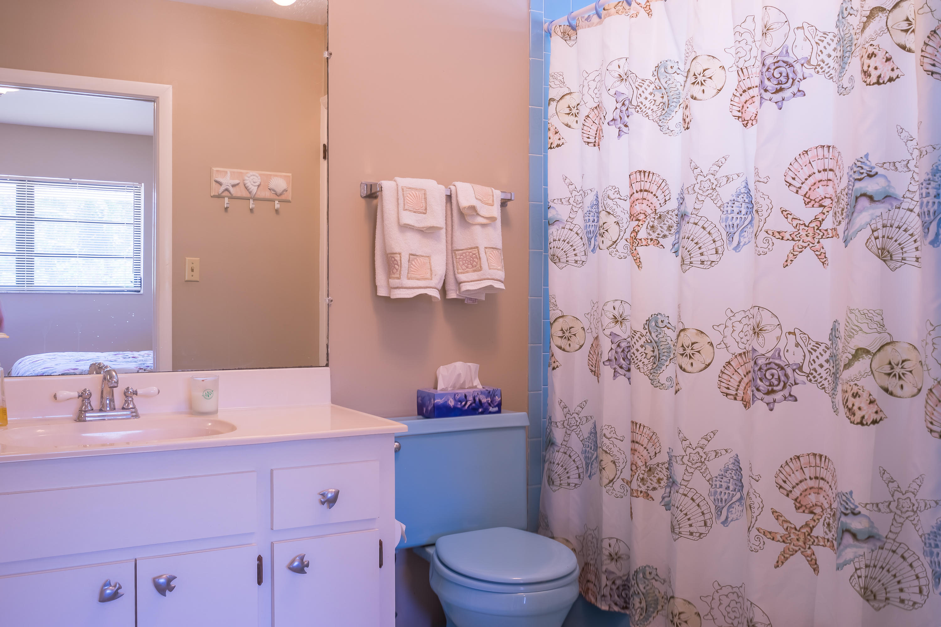 169 Sandy Avenue Marathon, FL 33050 - Photo 28 of 47 Master Bath