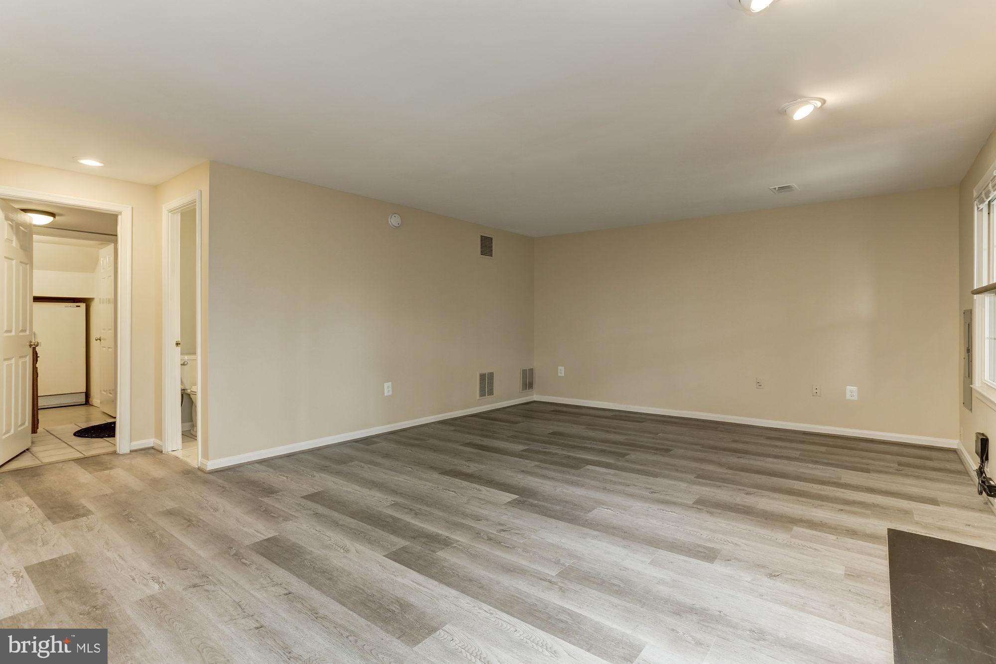 10107 Galsworthy Place Bethesda, MD 20817 - Photo 48 of 62 a view of empty room