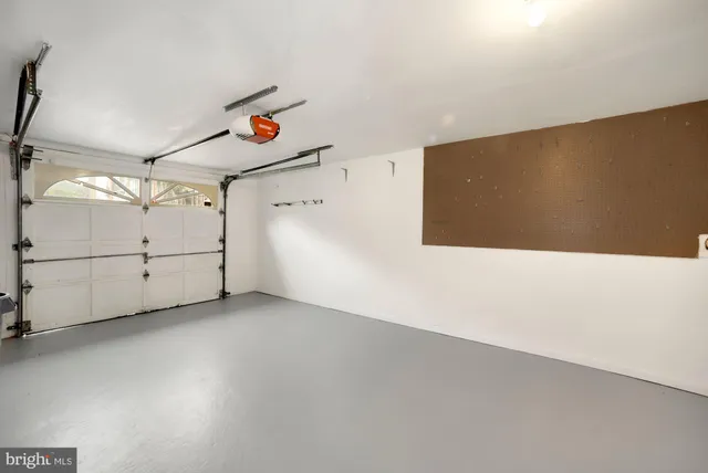 $4,400 | 10107 Galsworthy Place, Bethesda, MD 20817