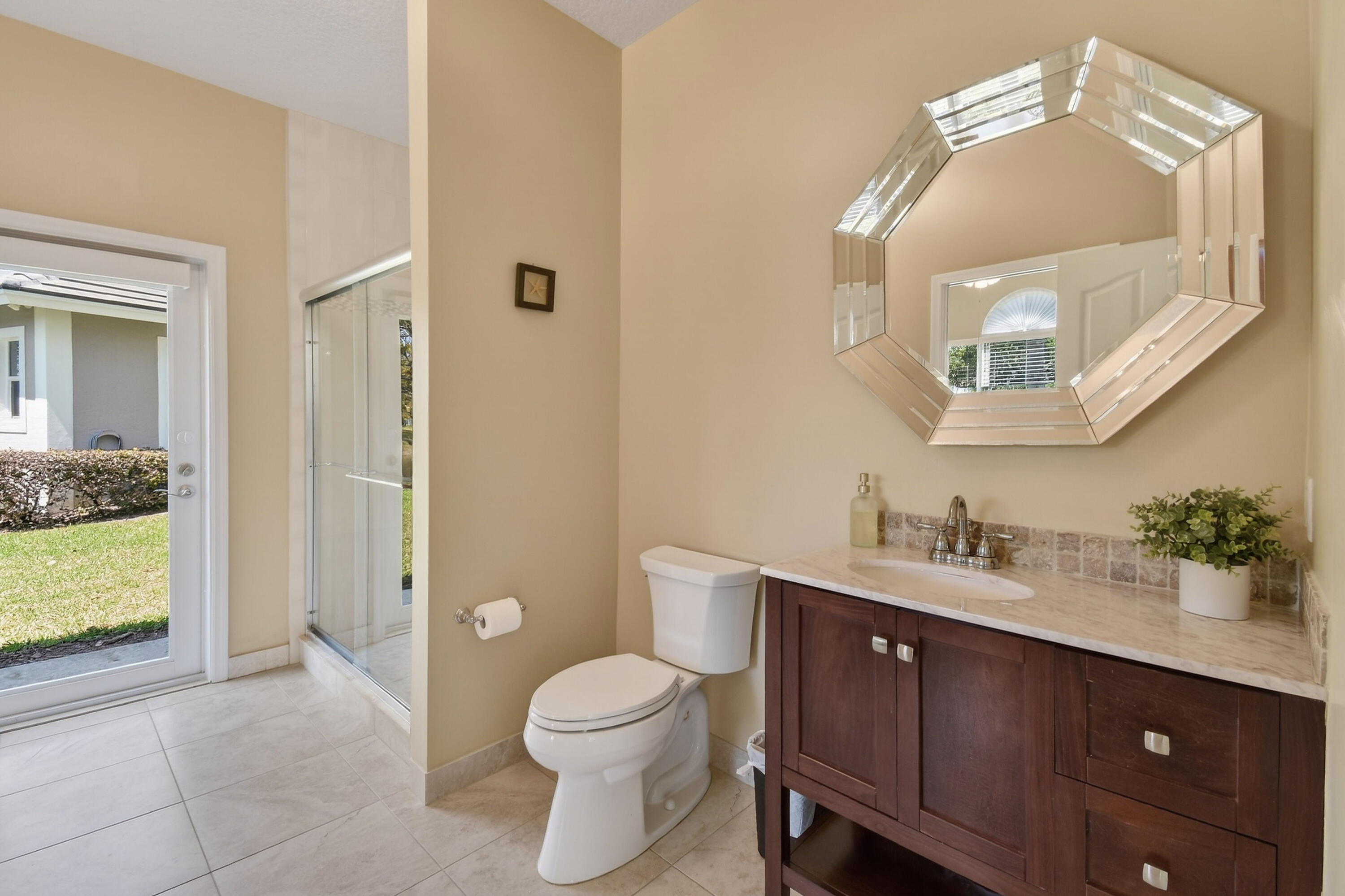 236 Sparrow Point Jupiter, FL 33458 - Photo 19 of 64 Cabana Bathroom 2