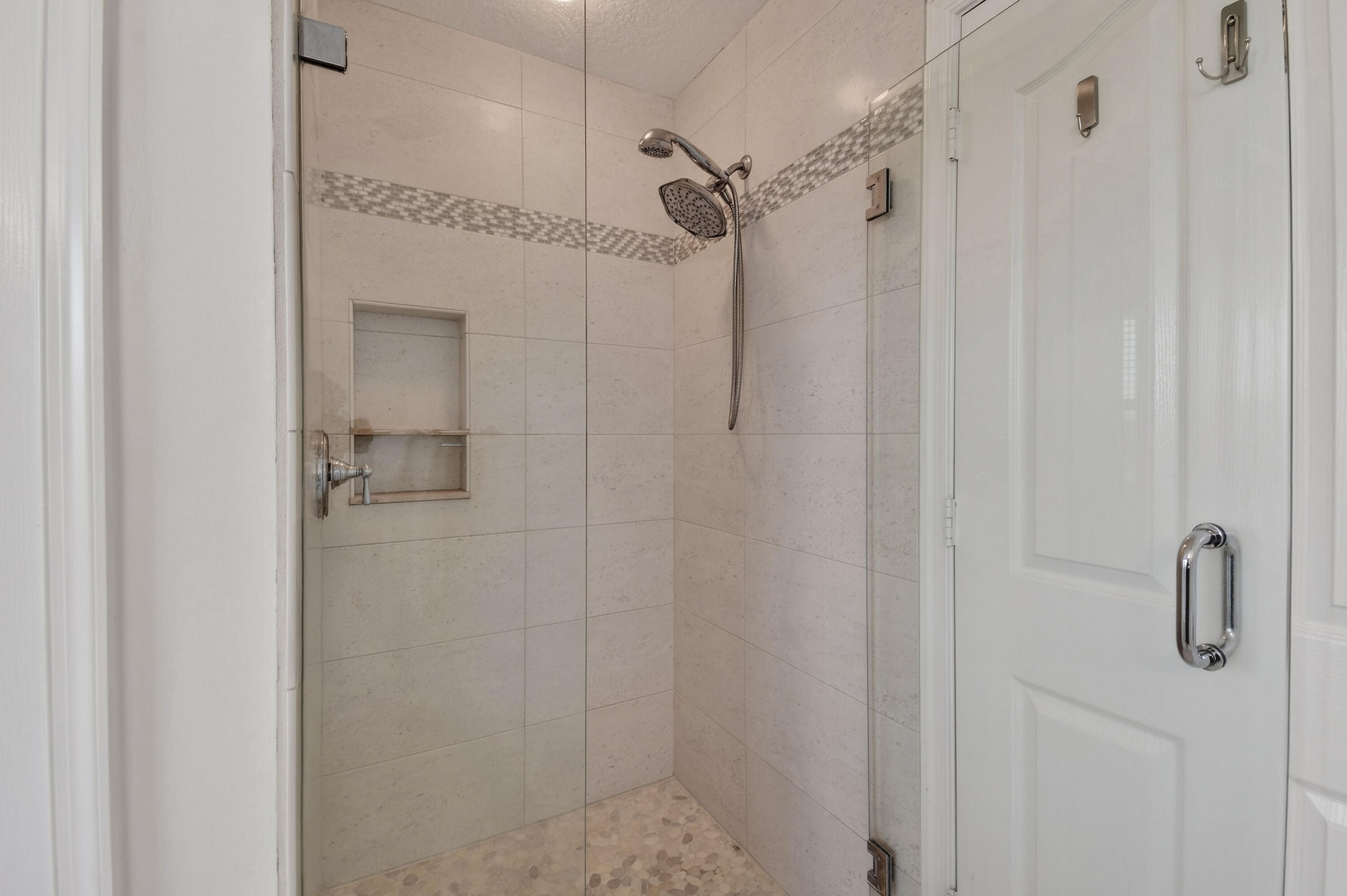 236 Sparrow Point Jupiter, FL 33458 - Photo 31 of 64 Primary Shower