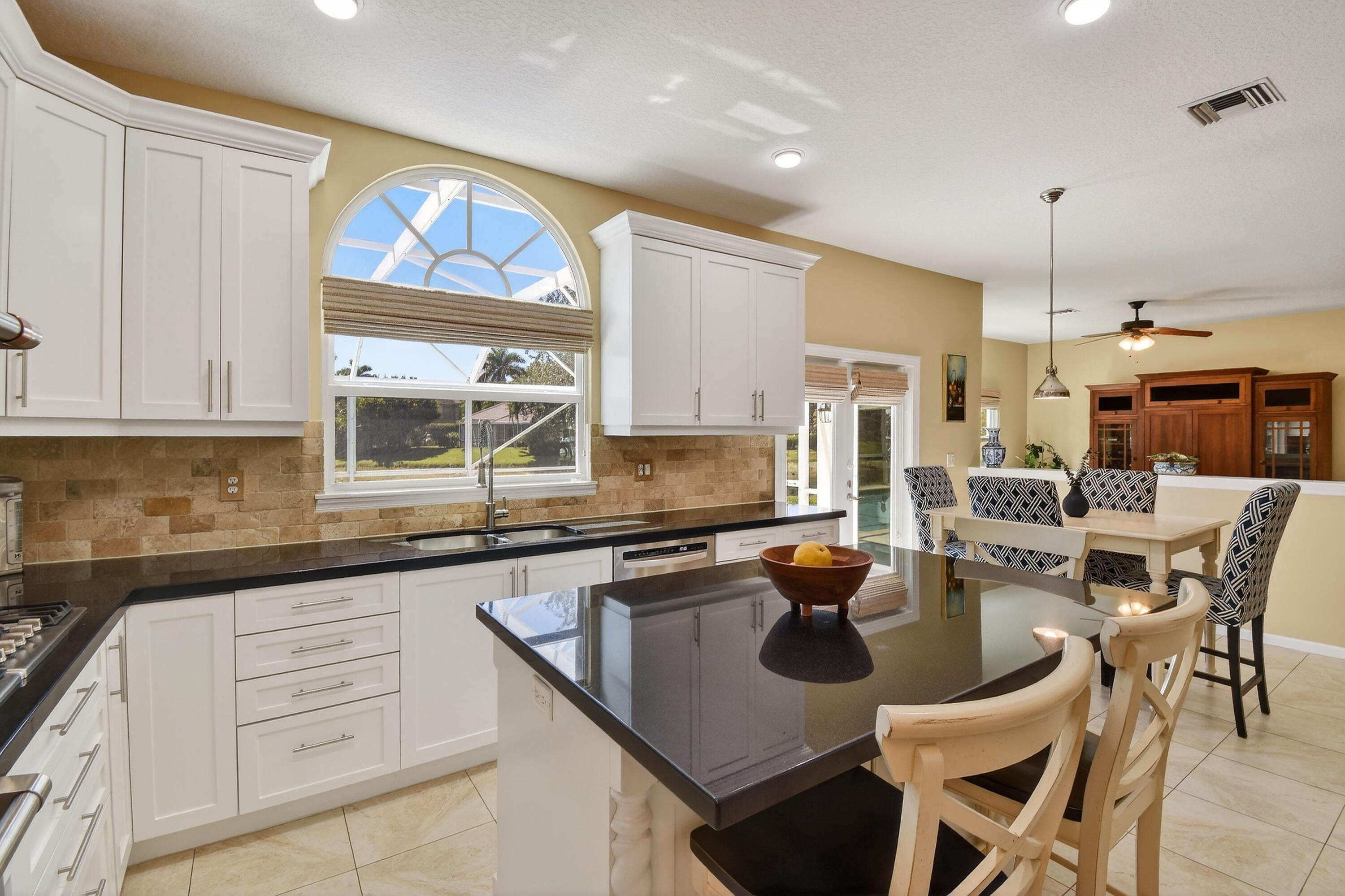 236 Sparrow Point Jupiter, FL 33458 - Photo 10 of 64 Kitchen