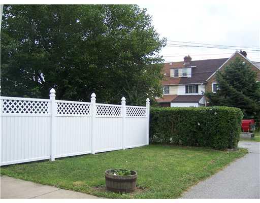 1 Riverside Court Blawnox, PA 15238 - Photo 6 of 6 Yard/Garden.