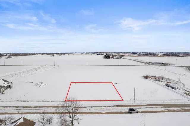 $44,900 | 470 Nickolas Street, Randolph, WI 53956