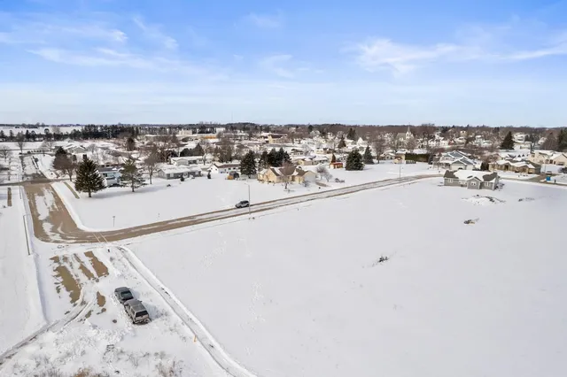 $44,900 | 470 Nickolas Street, Randolph, WI 53956