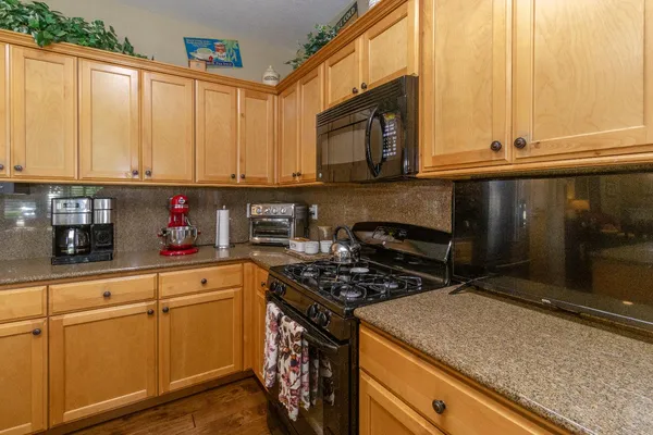 $439,000 | 7470 East Fedora Avenue, Fresno, CA 93737