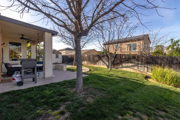 $439,000 | 7470 East Fedora Avenue, Fresno, CA 93737