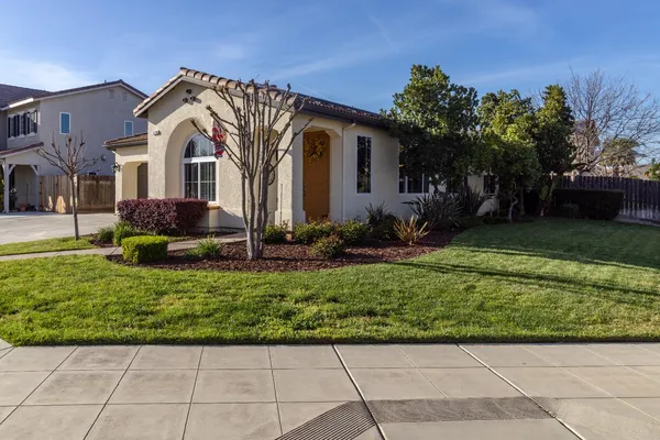 $439,000 | 7470 East Fedora Avenue, Fresno, CA 93737