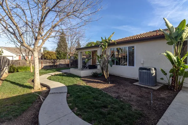 $439,000 | 7470 East Fedora Avenue, Fresno, CA 93737