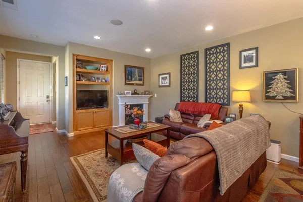 $439,000 | 7470 East Fedora Avenue, Fresno, CA 93737