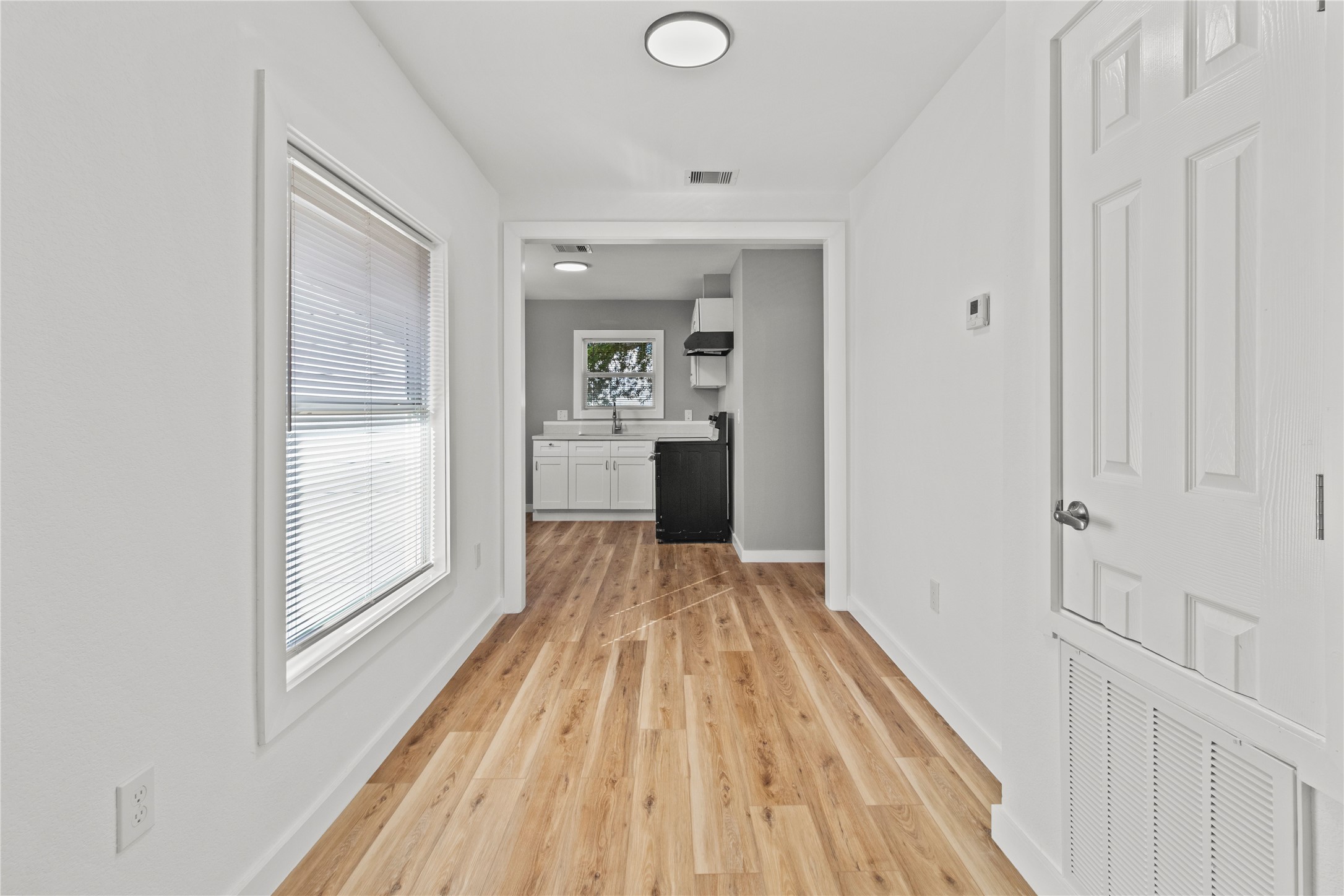 1717 West 4th Street Freeport, TX 77541 - Photo 5 of 10