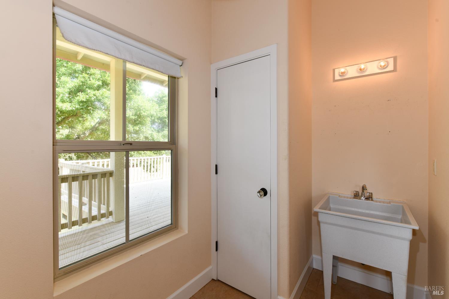 1219 Repetto Ranch Road Sonoma, CA 95476 - Photo 17 of 54 a view of entryway with window