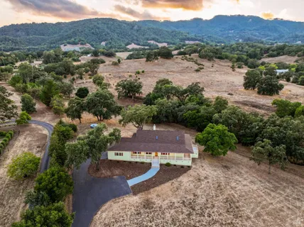 $2,750,000 | 1219 Repetto Ranch Road, Sonoma, CA 95476