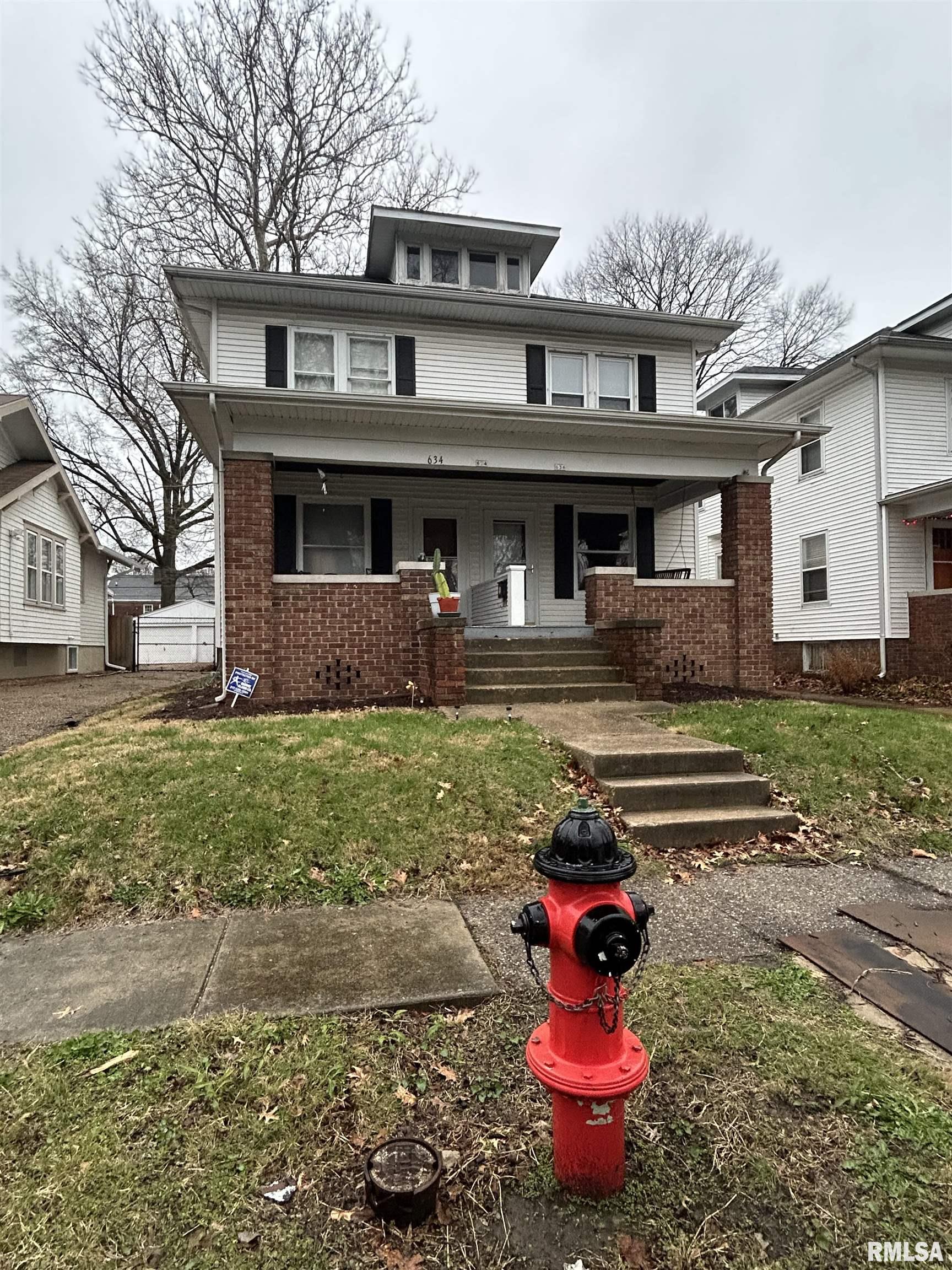 636 West Fayette Avenue Springfield, IL 62704 - Photo 1 of 8