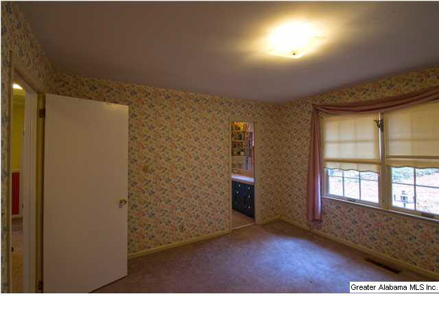 1633 Carson Road Birmingham, AL 35215 - Photo 11 of 32