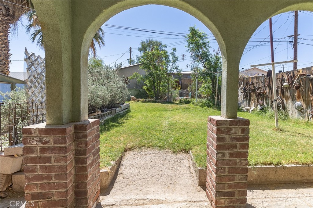 411 Bazoobuth Street Needles, CA 92363 - Photo 63 of 71 a view of a back yard