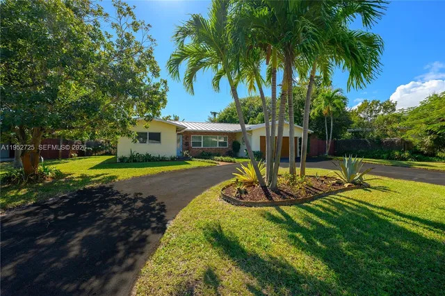 $859,000 | 550 Northeast 5th Street, Pompano Beach, FL 33060