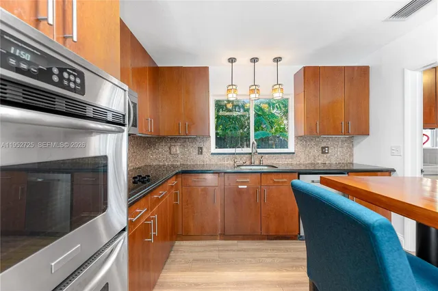 $859,000 | 550 Northeast 5th Street, Pompano Beach, FL 33060