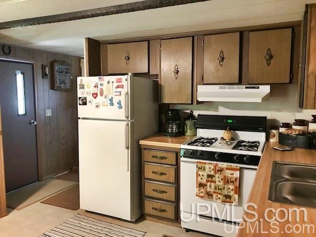 W11251 County Road Dunbar, WI 54119 - Photo 4 of 22