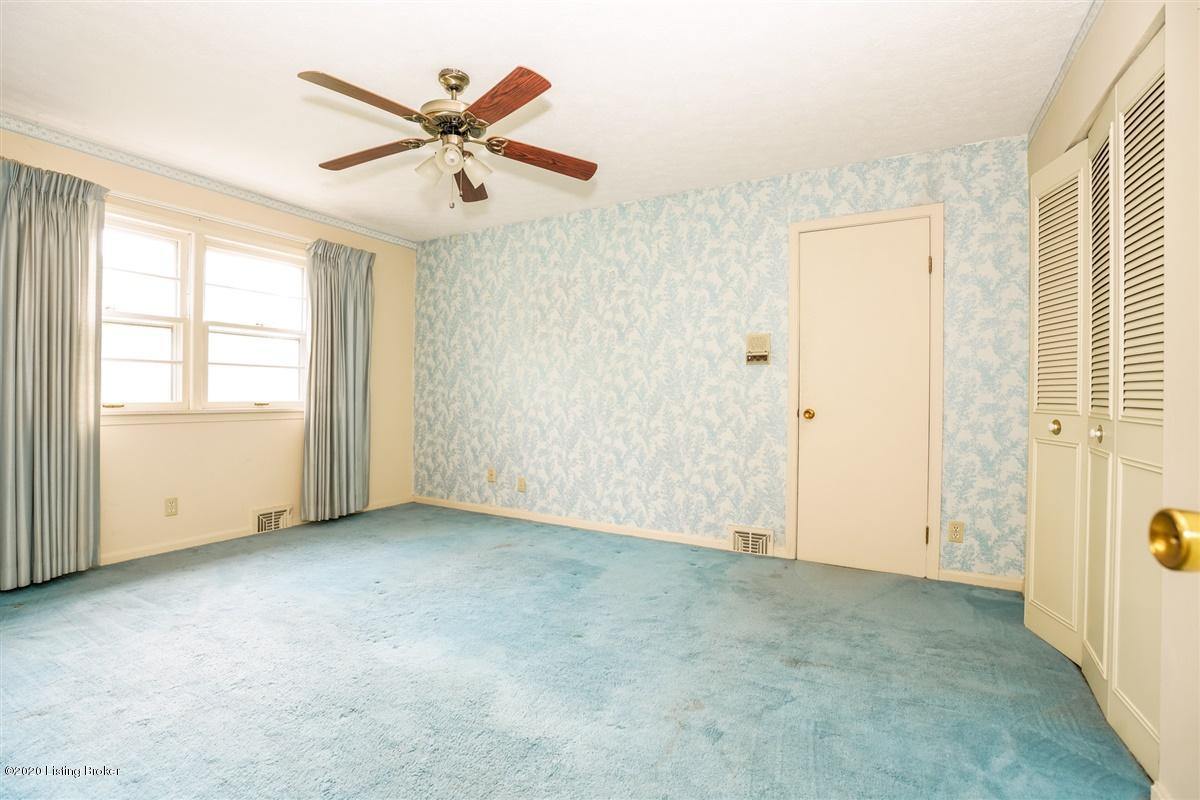 6611 Hollow Tree Road Louisville, KY 40228 - Photo 20 of 47 Bedroom 3
