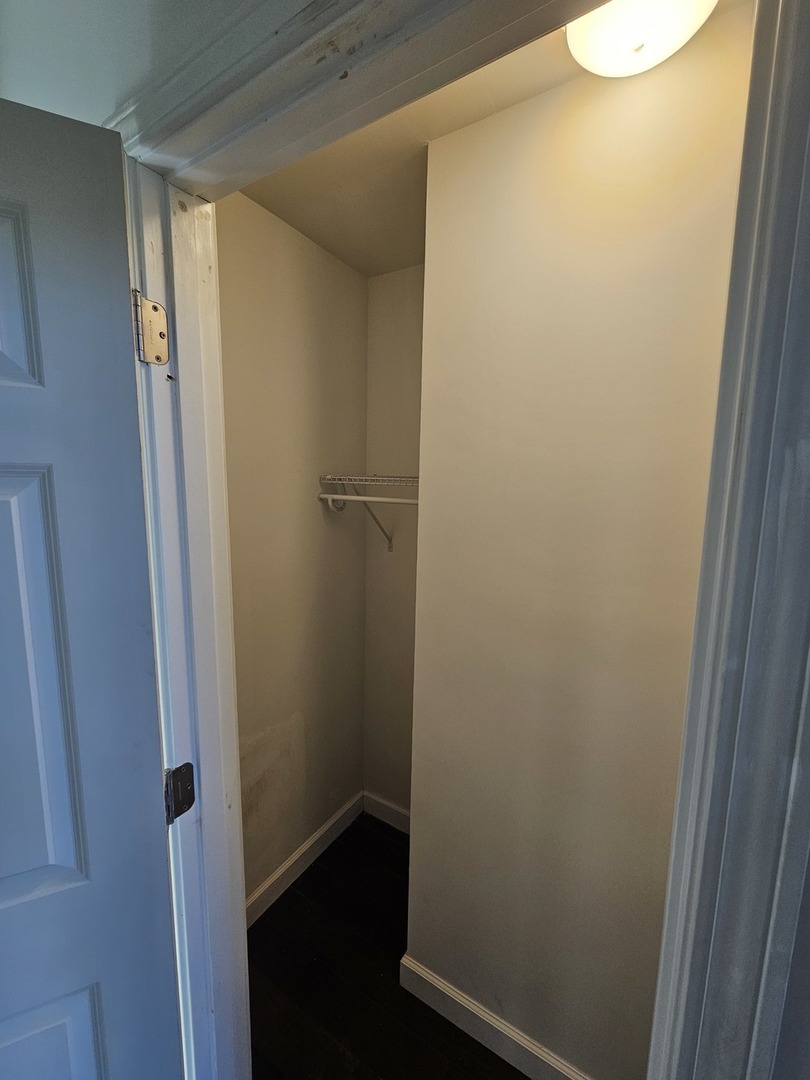 30 Danada Drive Wheaton, IL 60189 - Photo 18 of 28 a view of door