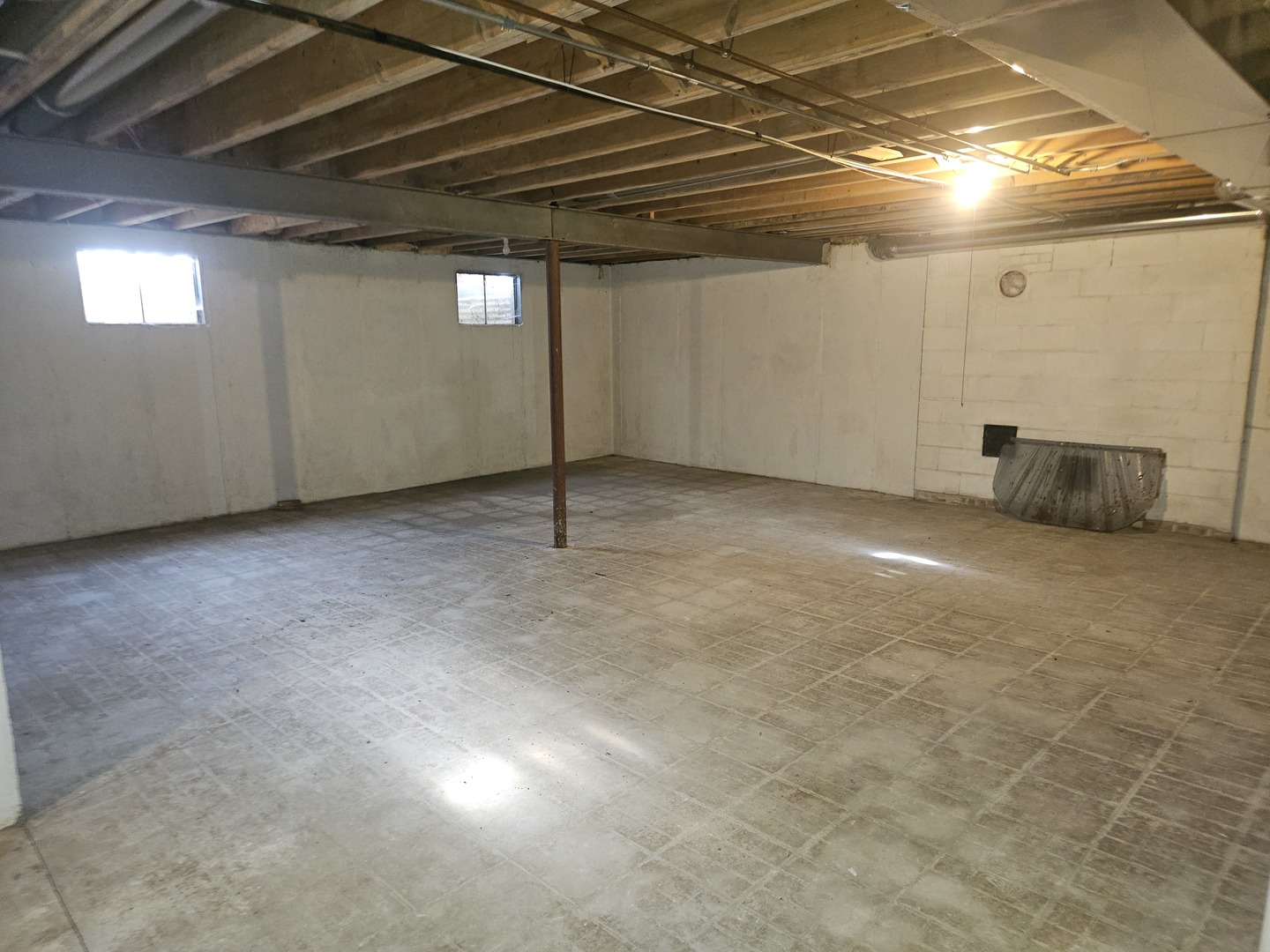 30 Danada Drive Wheaton, IL 60189 - Photo 25 of 28 a view of an empty room