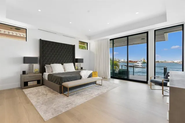 $75,000 | 1957 Harbourview Drive, Fort Lauderdale, FL 33316