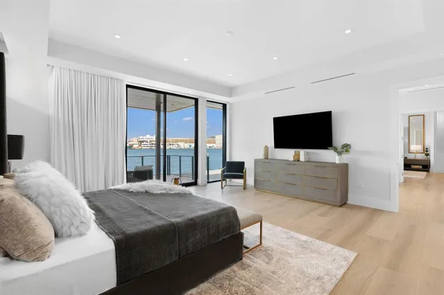 $75,000 | 1957 Harbourview Drive, Fort Lauderdale, FL 33316