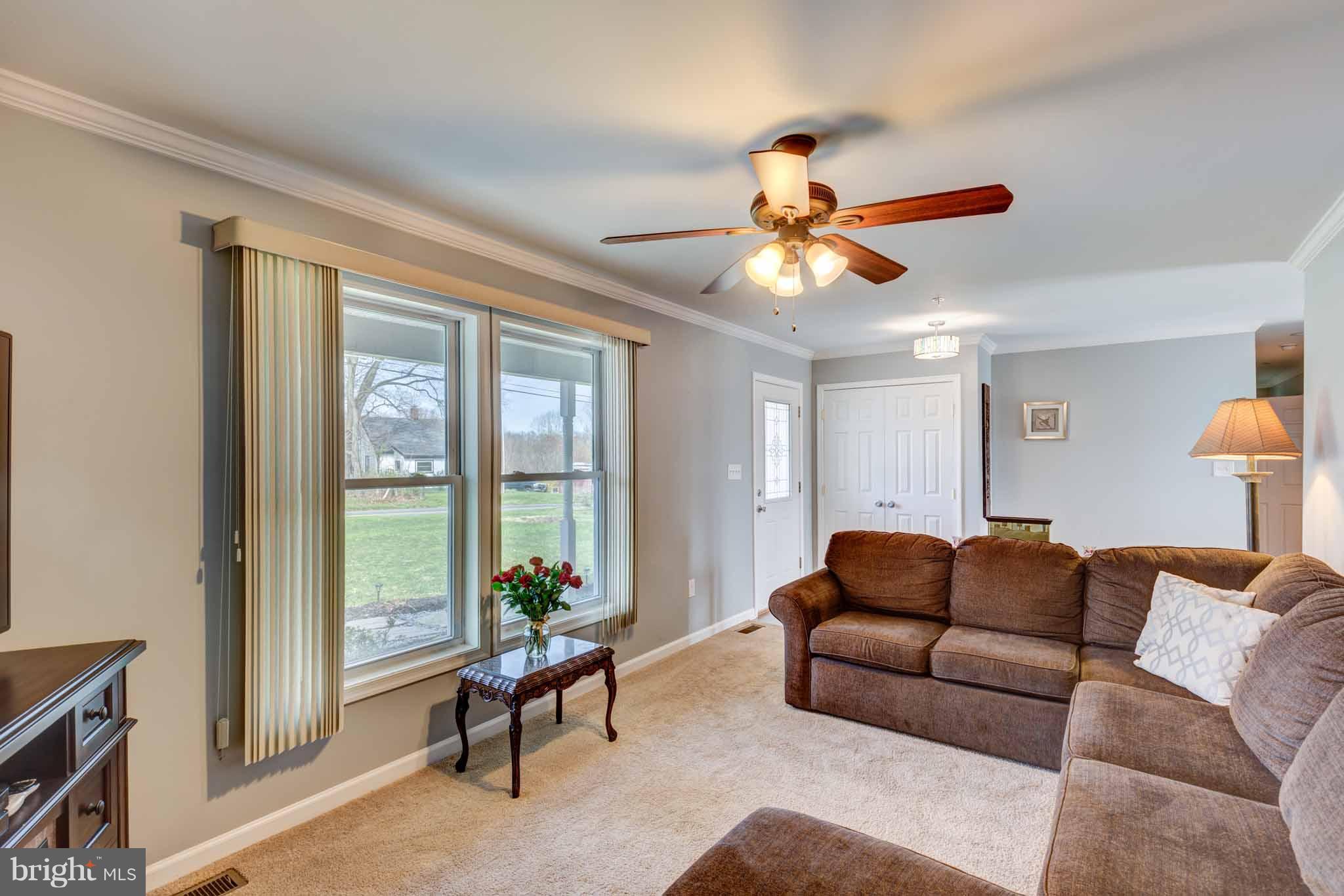 2209 Flag Marsh Road Mount Airy, MD 21771 - Photo 7 of 28 Family Room