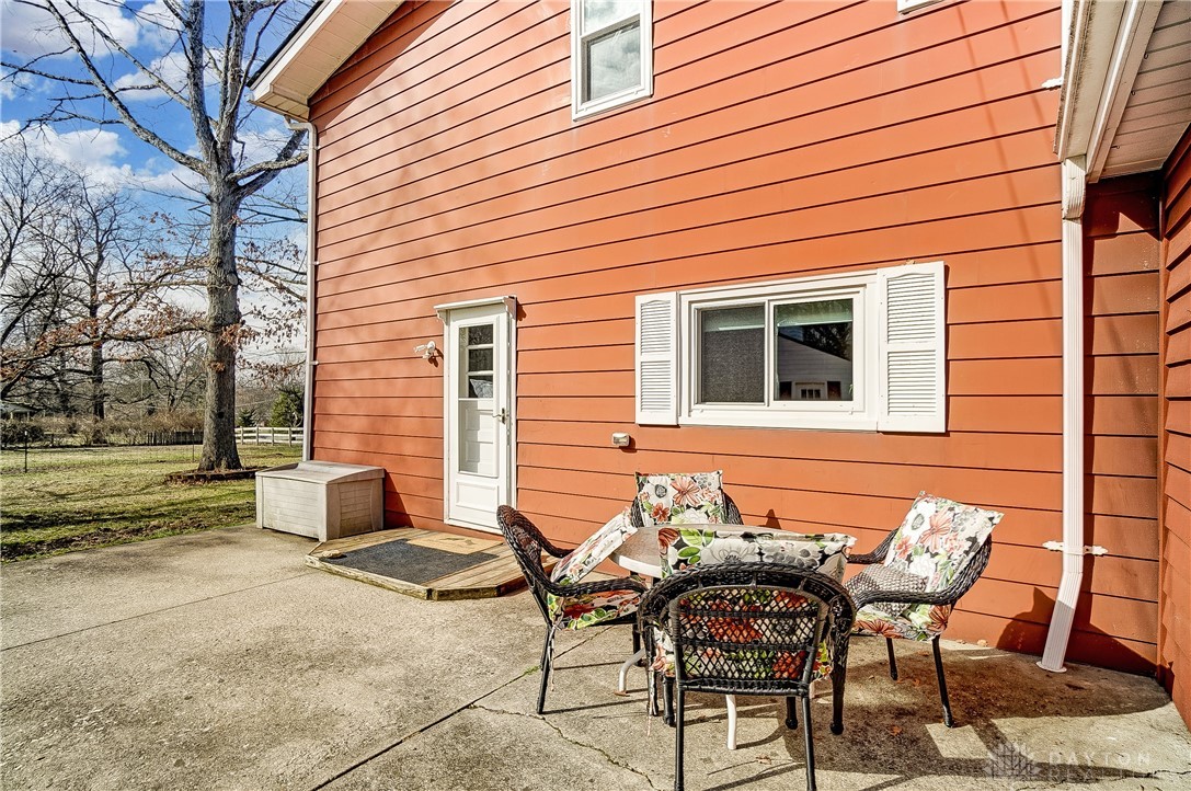 8432 Bunnell Hill Road Springboro, OH 45066 - Photo 10 of 45 Gallery Image 10
