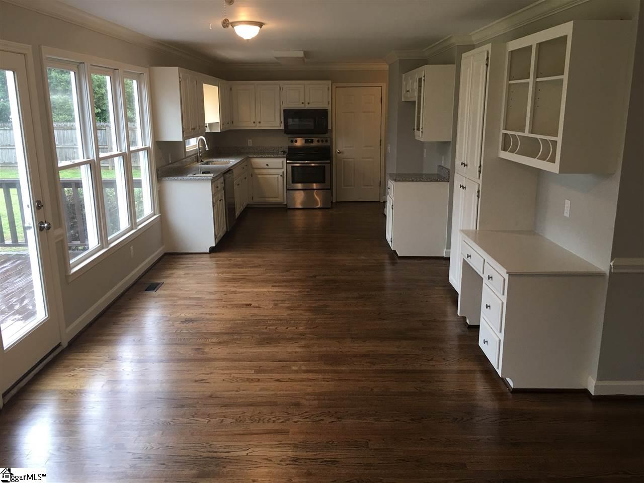 2 Two Gait Lane Simpsonville, SC 29680 - Photo 4 of 16 Gallery Image 4
