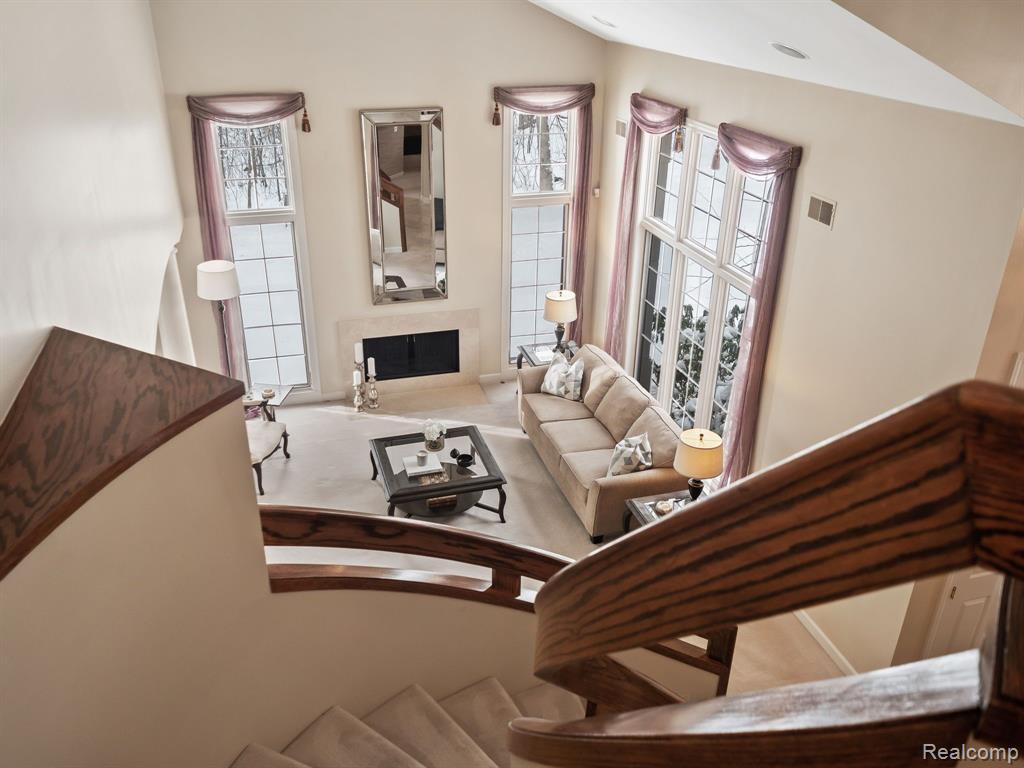 4880 Dow Ridge Road West Bloomfield, MI 48324 - Photo 18 of 34
