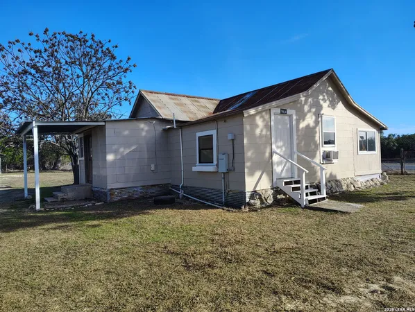 $1,100 | 5983 A Hwy 16 S, Bandera, TX 78003