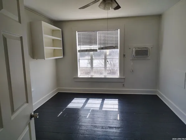 $1,100 | 5983 A Hwy 16 S, Bandera, TX 78003