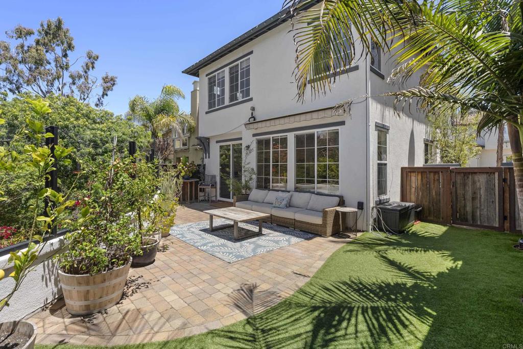 572 Beach Street Encinitas, CA 92024 - Photo 10 of 11
