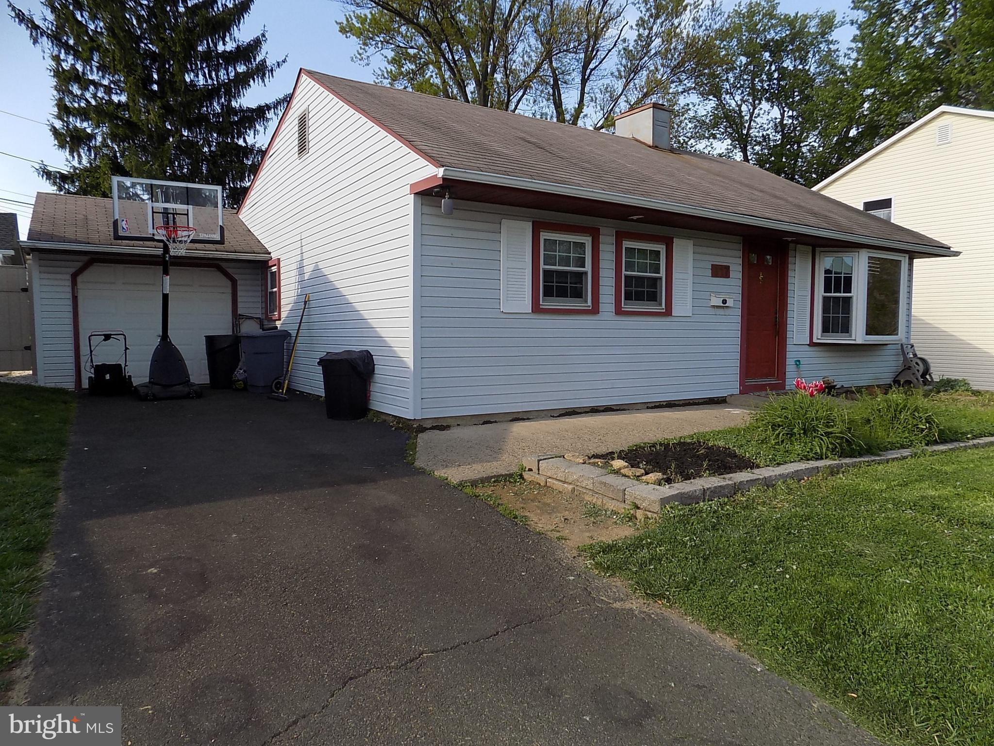 317 Chelsea Road Fairless Hills, PA 19030 - Photo 17 of 18 Gallery Image 17