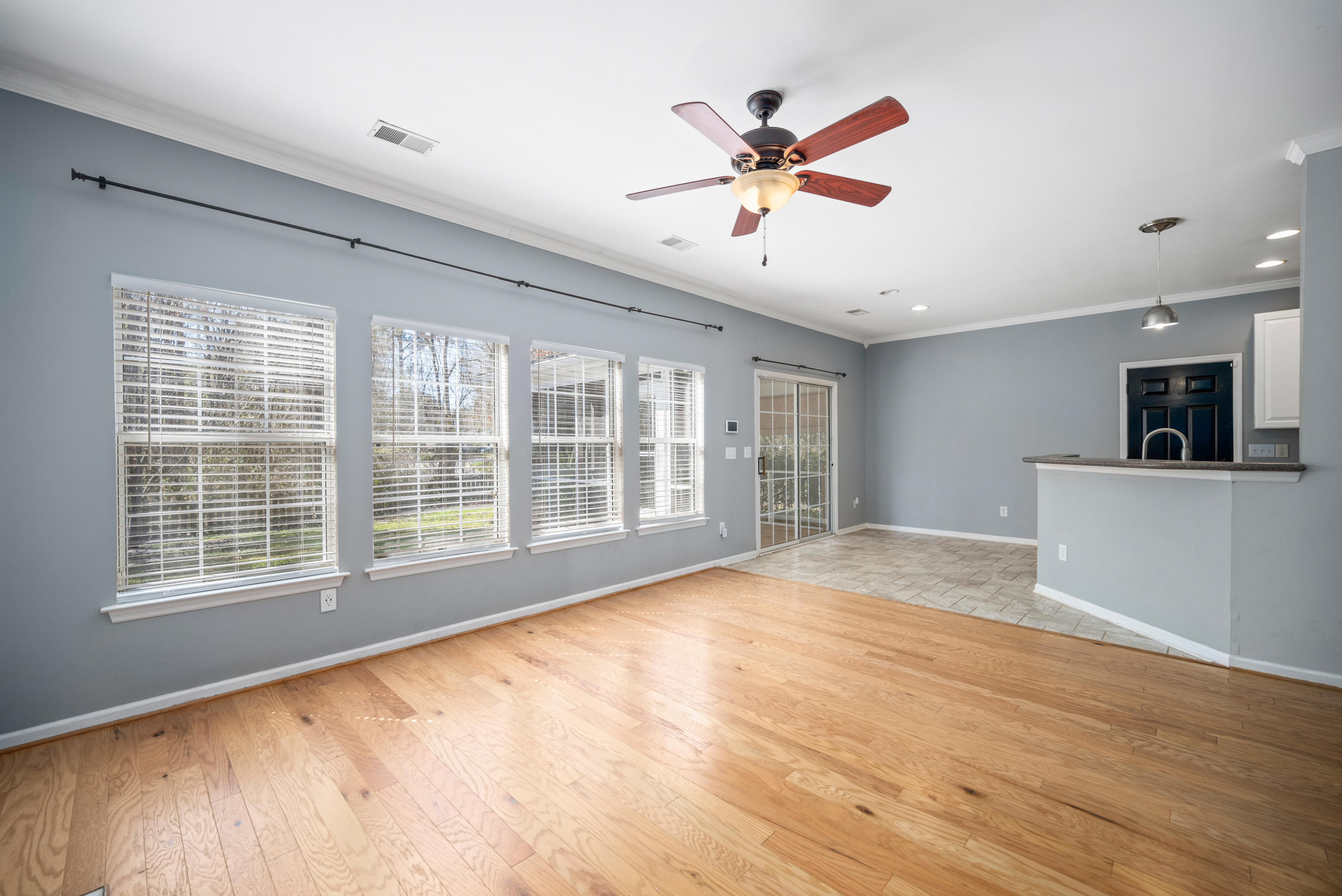 573 Pointe Of Oaks Road Summerville, SC 29485 - Photo 11 of 31 573