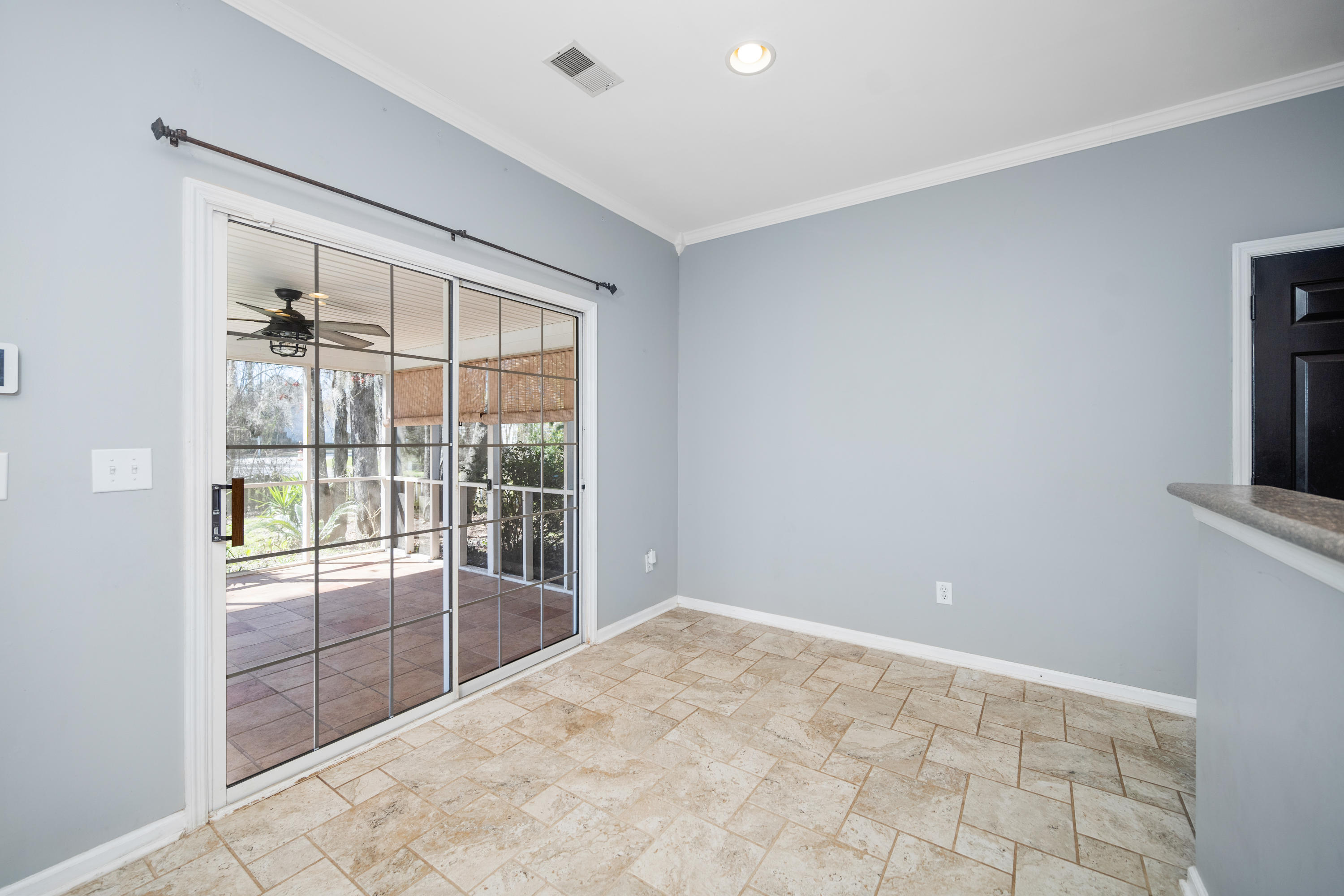 573 Pointe Of Oaks Road Summerville, SC 29485 - Photo 12 of 31 573
