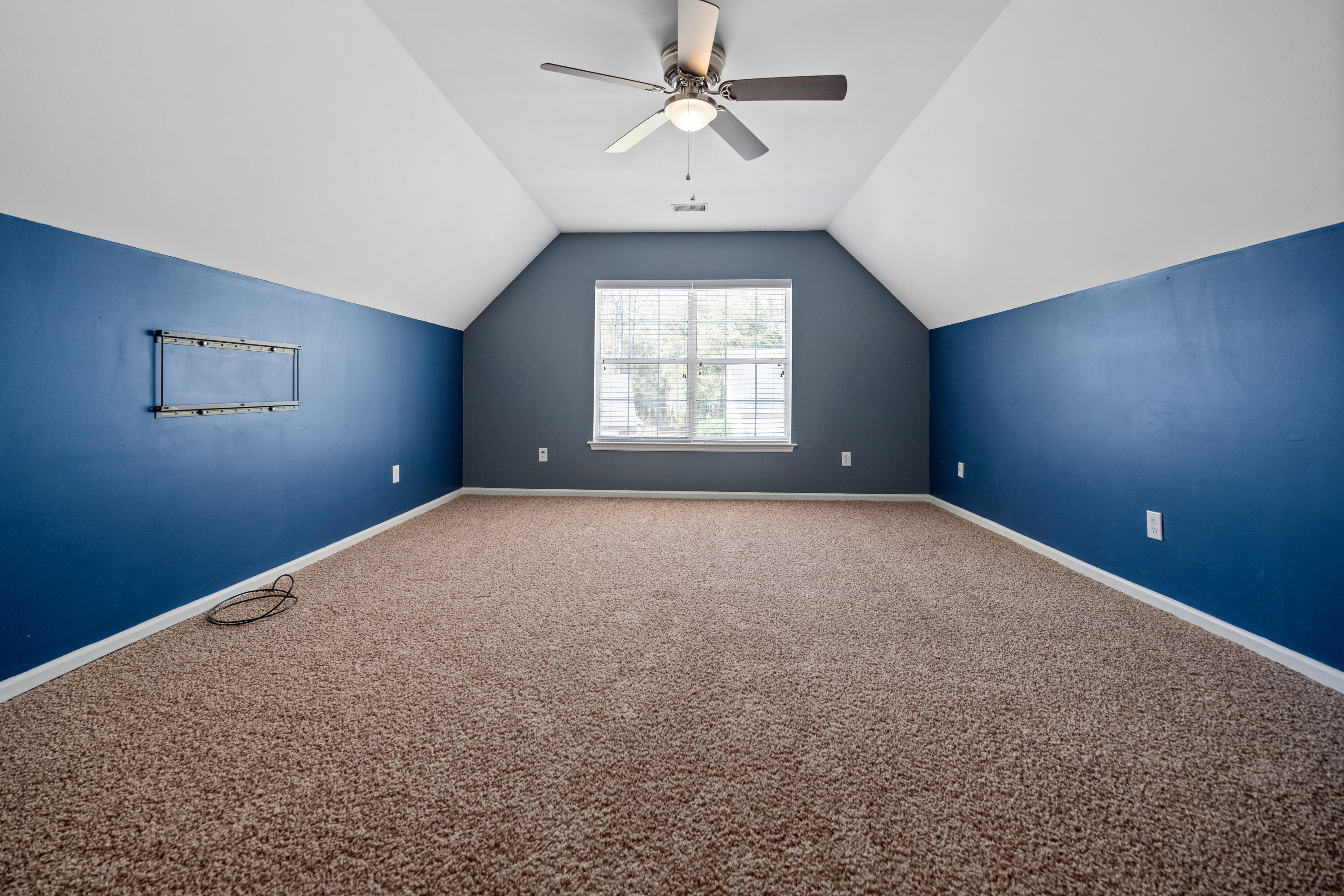 573 Pointe Of Oaks Road Summerville, SC 29485 - Photo 25 of 31 573