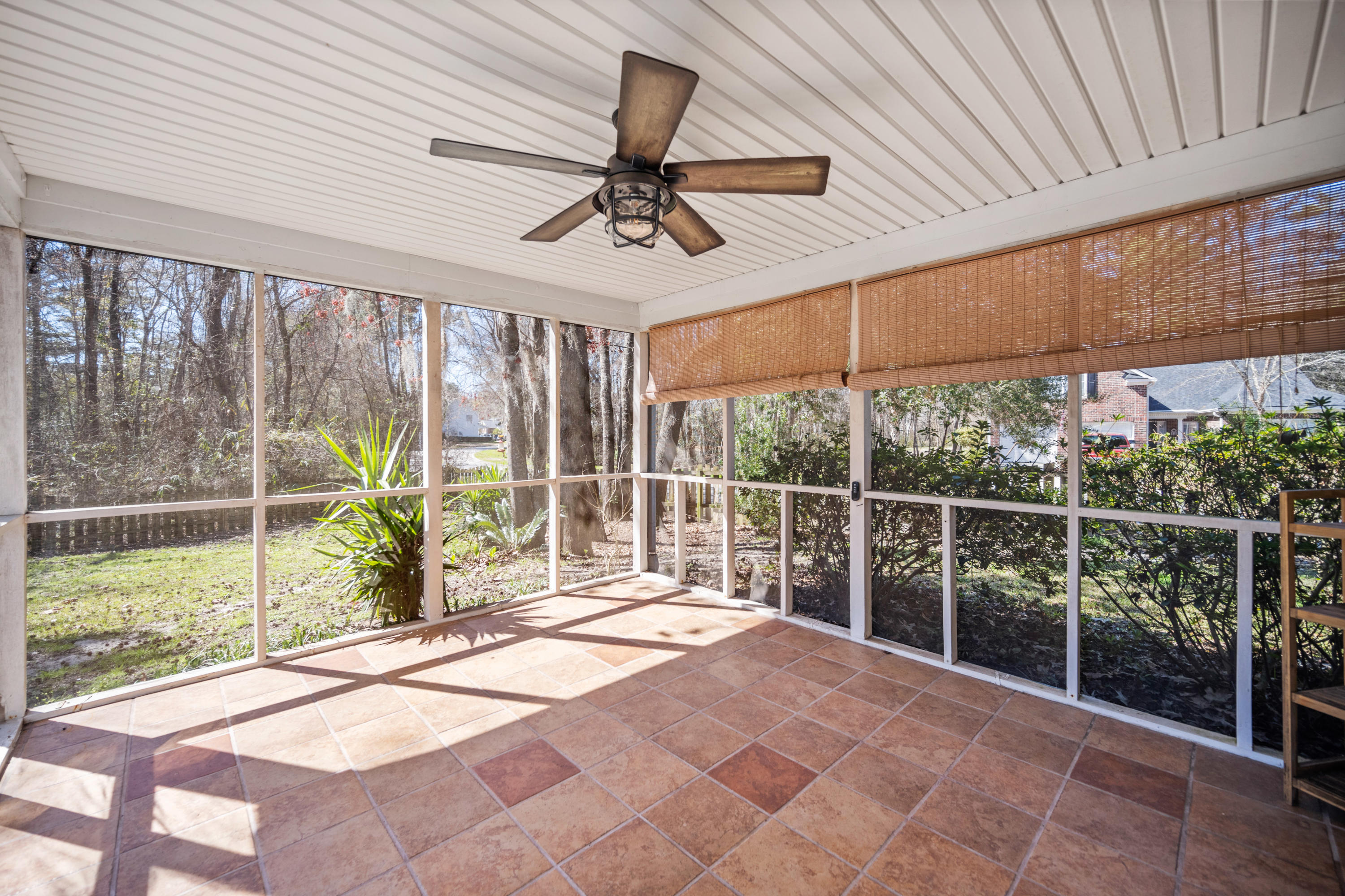 573 Pointe Of Oaks Road Summerville, SC 29485 - Photo 27 of 31 573