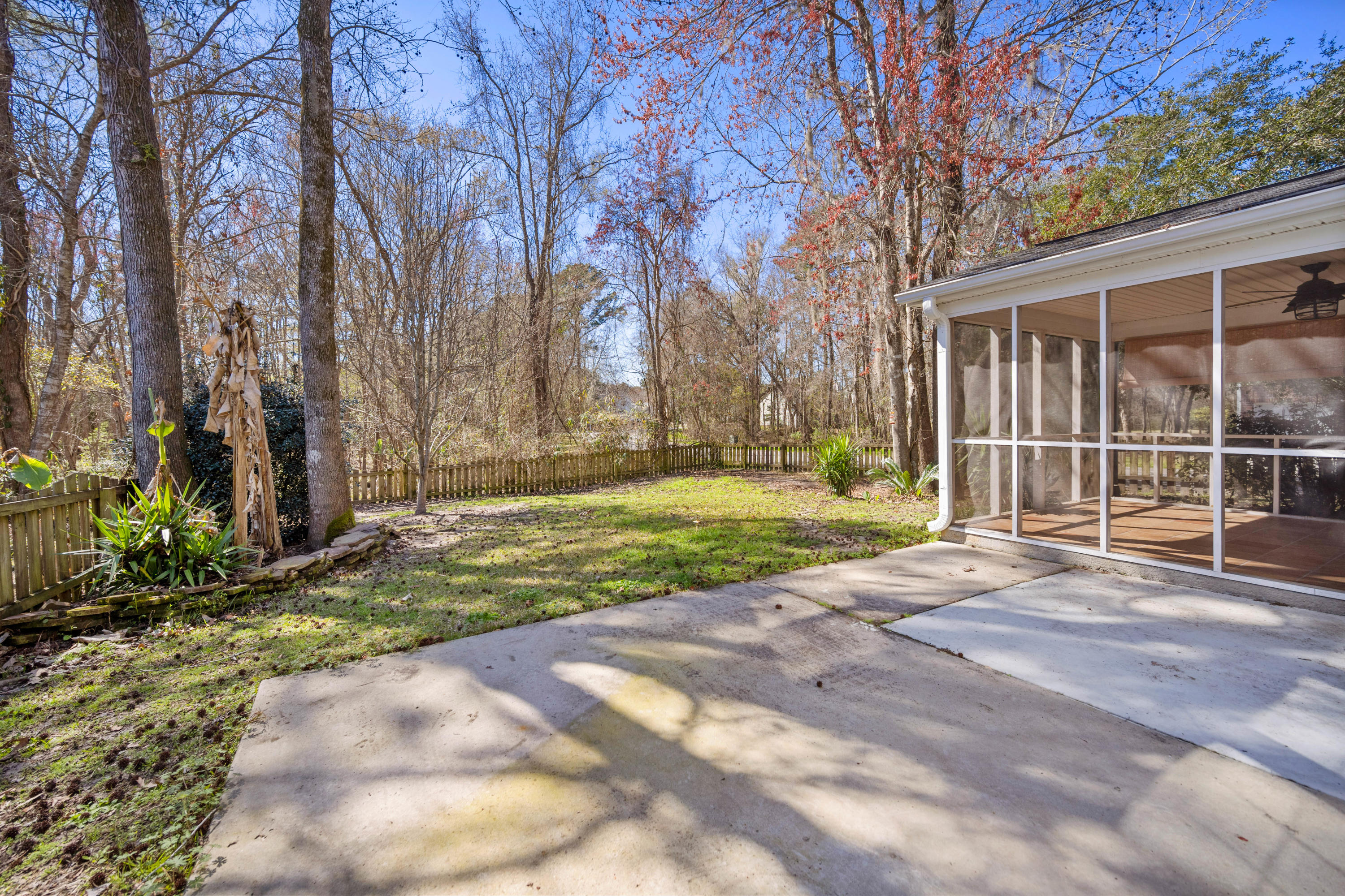 573 Pointe Of Oaks Road Summerville, SC 29485 - Photo 29 of 31 573